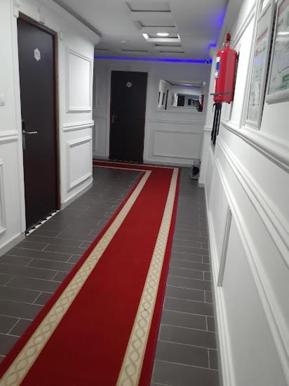 Hotel Raya Tichy Экстерьер фото