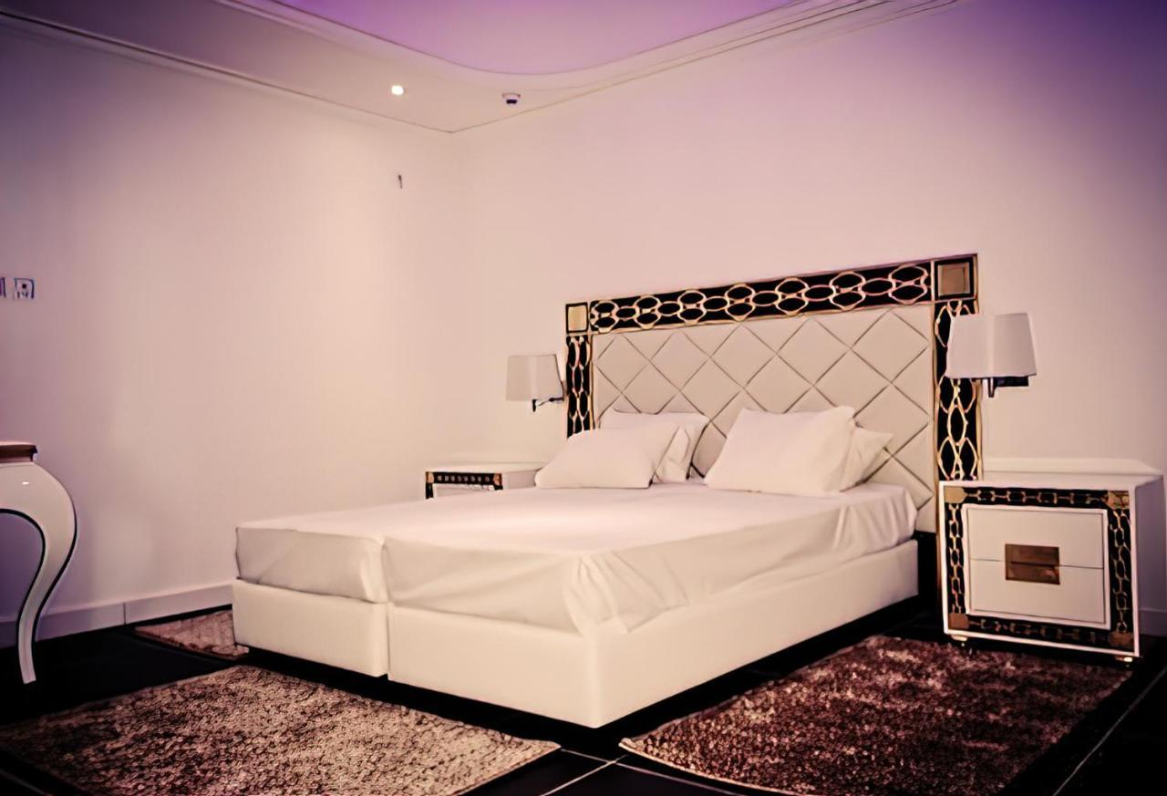 Hotel Raya Tichy Экстерьер фото