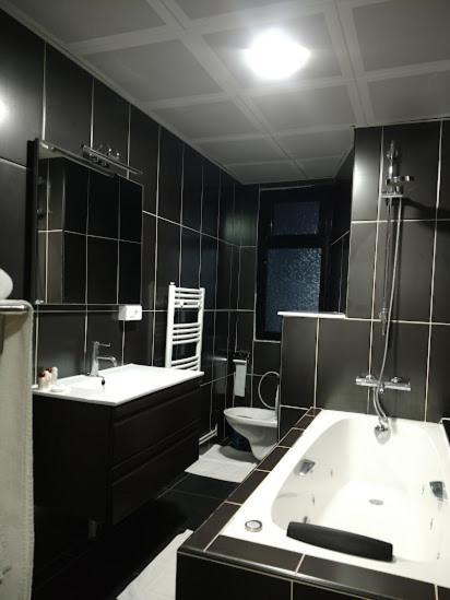 Hotel Raya Tichy Экстерьер фото